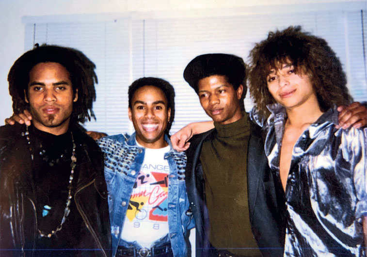 Иллюстрация к книге — Пусть правит любовь. Автобиография [i_029.jpg]