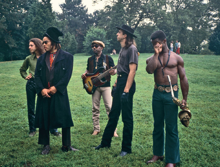 Иллюстрация к книге — Пусть правит любовь. Автобиография [i_035.jpg]