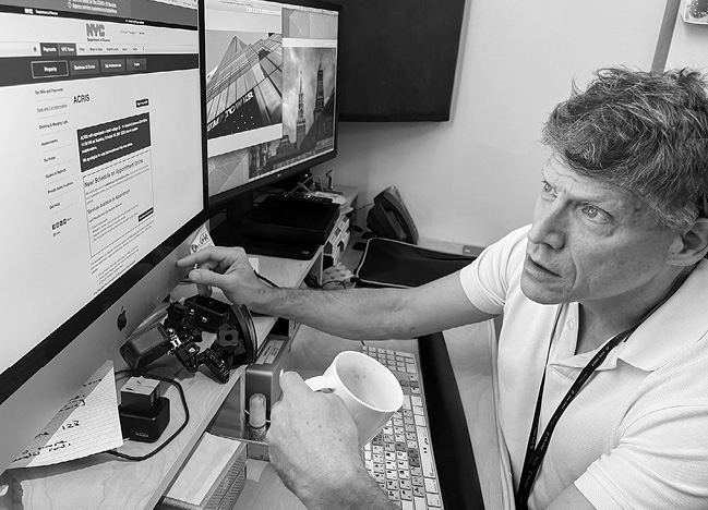 Иллюстрация к книге — В поисках правосудия: Арест активов [i_014.jpg]