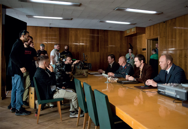 Иллюстрация к книге — Чикатило. Зверь в клетке [i_015.jpg]