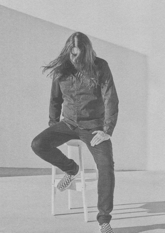 Иллюстрация к книге — Рассказчик. Воспоминания барабанщика Nirvana и фронтмена Foo Fighters [i_002.jpg]