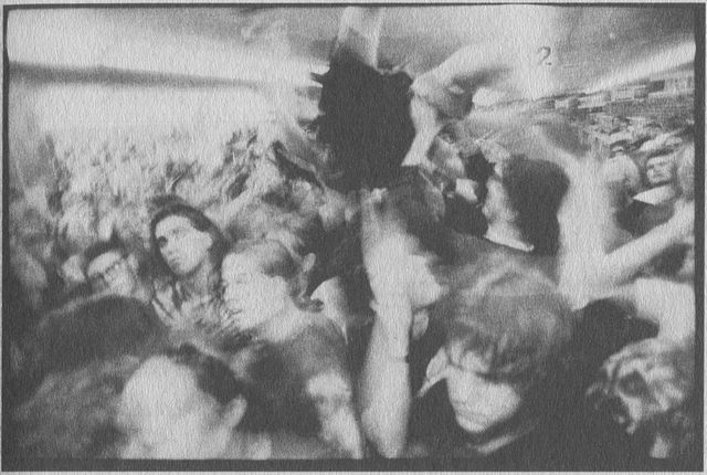 Иллюстрация к книге — Рассказчик. Воспоминания барабанщика Nirvana и фронтмена Foo Fighters [i_029.jpg]