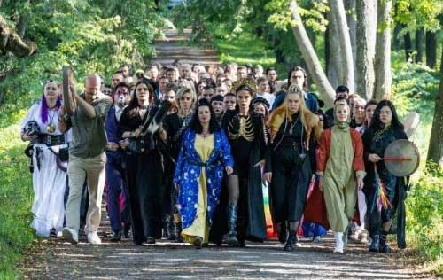 Иллюстрация к книге — Экстрасенс. Назад в прошлое. Россия 2006 [i_026.jpg]