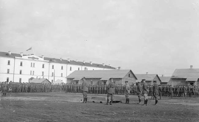 Иллюстрация к книге — Белый Север. 1918 [i_034.jpg]