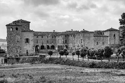 Иллюстрация к книге — Италия: жизнь в замке в XXI веке [_38.webp]