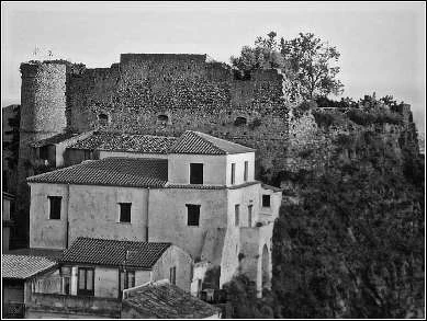 Иллюстрация к книге — Италия: жизнь в замке в XXI веке [_66.webp]