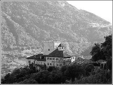 Иллюстрация к книге — Италия: жизнь в замке в XXI веке [_88.webp]