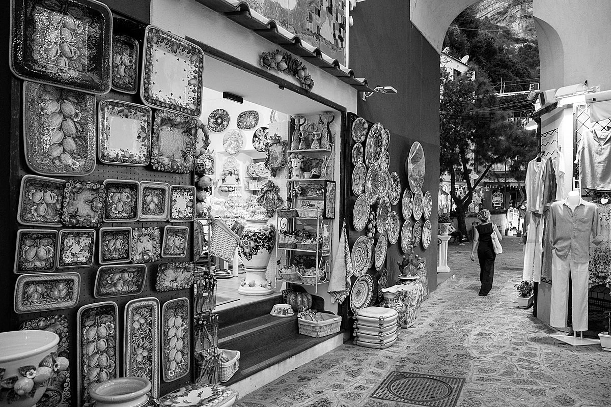 Иллюстрация к книге — Убийственный аромат [_6.webp]