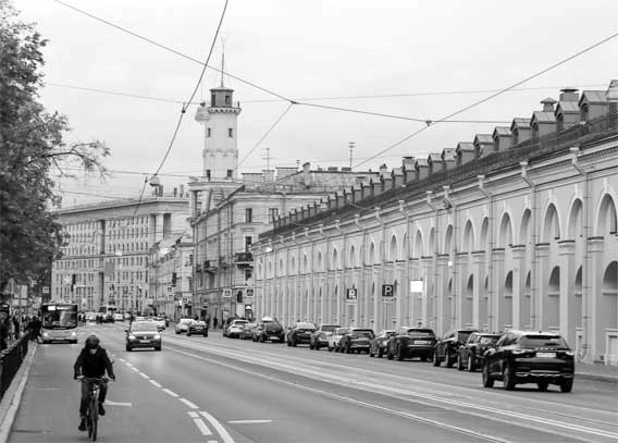 Иллюстрация к книге — Петербург манящий [Старые тайны, уютные уголки, сладости из детства] [i_050.webp]