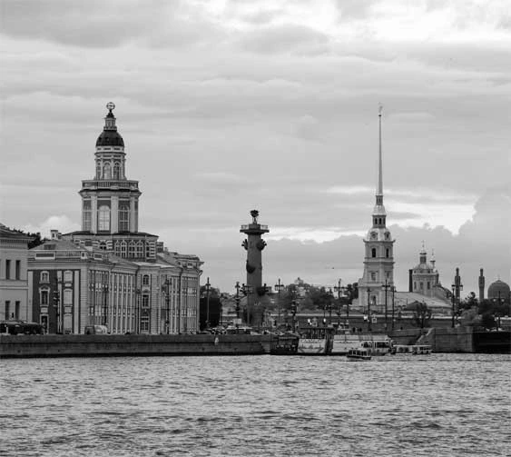 Иллюстрация к книге — Петербург манящий [Старые тайны, уютные уголки, сладости из детства] [i_066.webp]