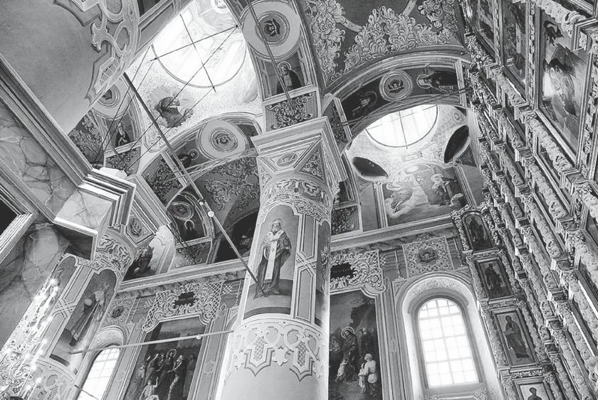 Иллюстрация к книге — Потаённая Россия. От блинов до ухи: путешествие за рецептами и тайнами старых городов [i_036.webp]