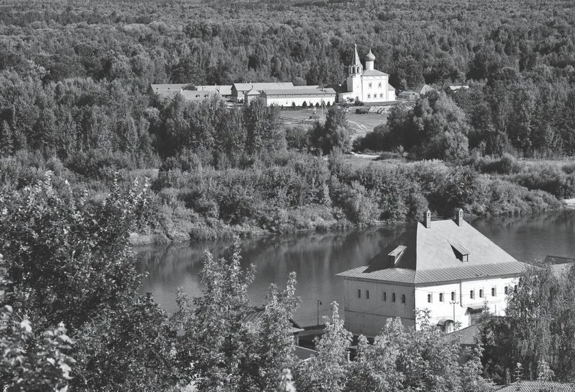 Иллюстрация к книге — Потаённая Россия. От блинов до ухи: путешествие за рецептами и тайнами старых городов [i_038.webp]