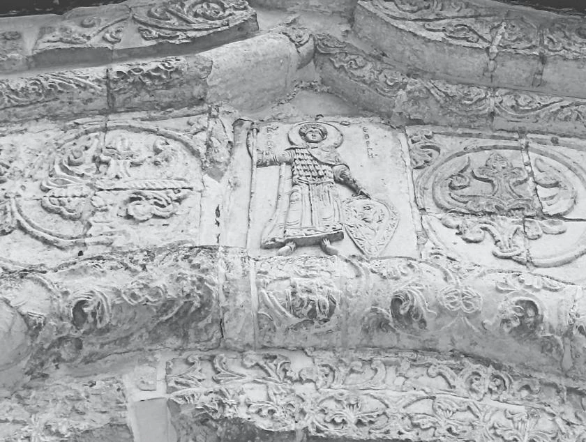 Иллюстрация к книге — Потаённая Россия. От блинов до ухи: путешествие за рецептами и тайнами старых городов [i_065.webp]