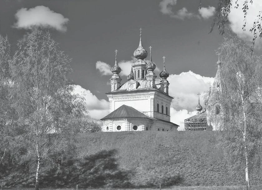 Иллюстрация к книге — Потаённая Россия. От блинов до ухи: путешествие за рецептами и тайнами старых городов [i_066.webp]