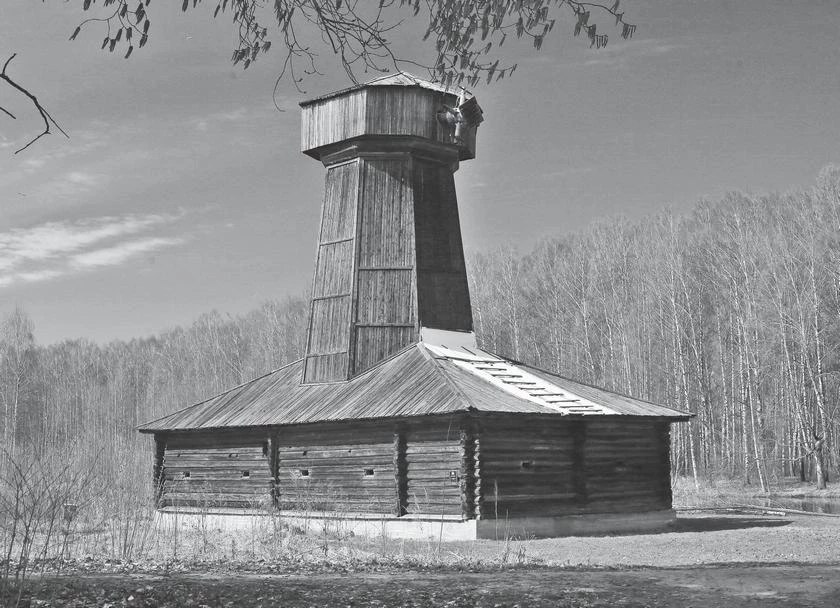 Иллюстрация к книге — Потаённая Россия. От блинов до ухи: путешествие за рецептами и тайнами старых городов [i_104.webp]