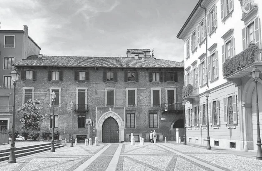 Иллюстрация к книге — Милан на вкус. Дамы, коктейли и золотое ризотто [i_126.webp]