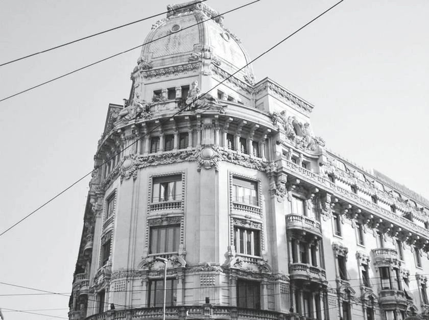 Иллюстрация к книге — Милан на вкус. Дамы, коктейли и золотое ризотто [i_142.webp]