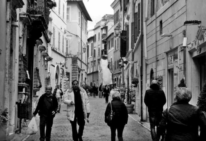 Иллюстрация к книге — Трюфельные сказки Италии. Путешествие за новыми историями и блюдами [i_016.webp]