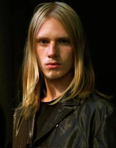 Иллюстрация к книге — Совенок. Путь к трону. Пятая часть [363a21e8-e567-463d-9a4c-ad52201cbf82.webp]