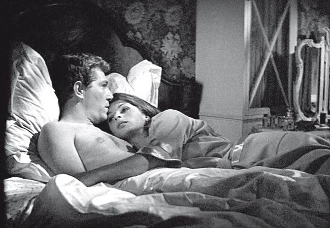 Иллюстрация к книге — Меморандум Квиллера [i_011.webp]