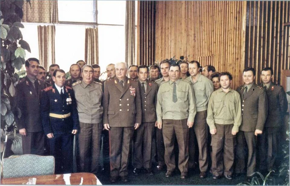 Иллюстрация к книге — Телохранитель Генсека. Том 1 [book-illustration-8.webp]