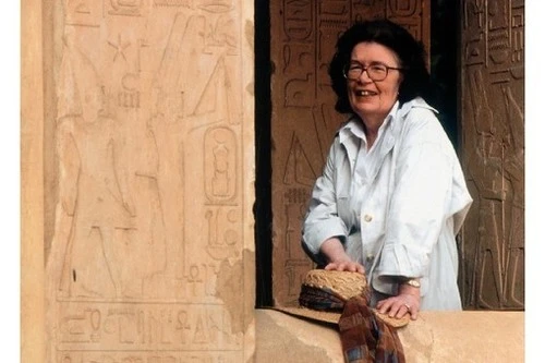 Иллюстрация к книге — Увидеть огромную кошку [book-illustration-6.webp]