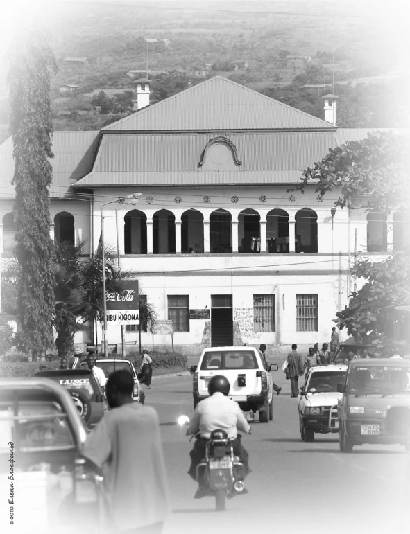 Иллюстрация к книге — Танзания без тормозов, или Вынос мозга по-африкански. Записки путешественника [book-illustration-50.webp]