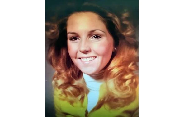 Иллюстрация к книге — Тед. Настоящая история самого знаменитого серийного убийцы Америки. Книга I [book-illustration-37.webp]