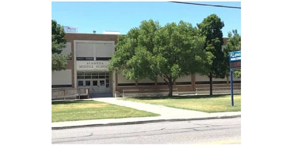 Иллюстрация к книге — Тед. Настоящая история самого знаменитого серийного убийцы Америки. Книга I [book-illustration-65.webp]