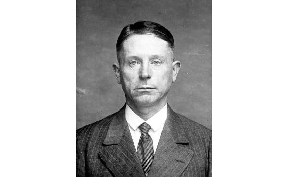 Иллюстрация к книге — Сыны Сэма. Убийцы влюбленных парочек [book-illustration-9.webp]