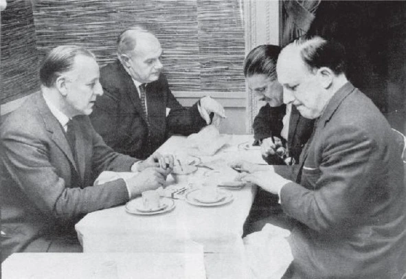 Иллюстрация к книге — Раздеватель. Хаммерсмитские убийства [book-illustration-65.webp]