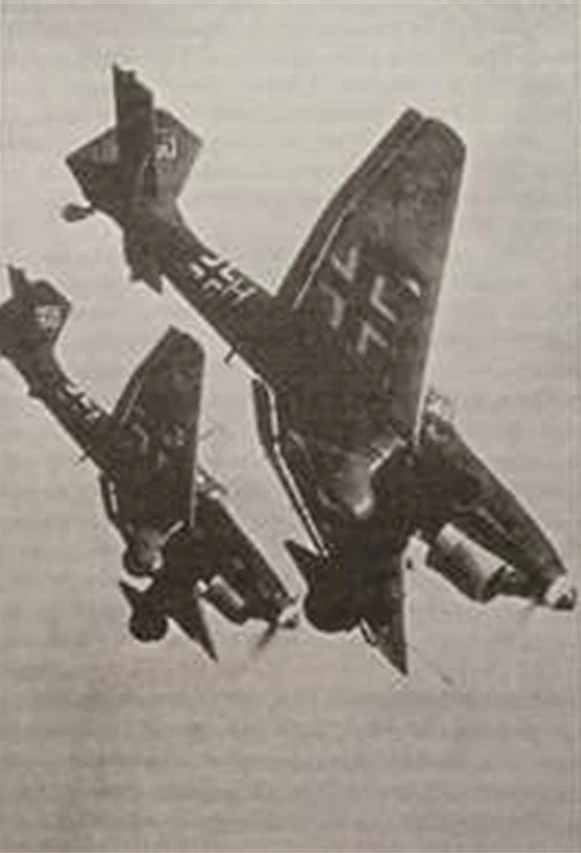 Иллюстрация к книге — Живые! Помните погибших моряков! Книга 1 [book-illustration-13.webp]