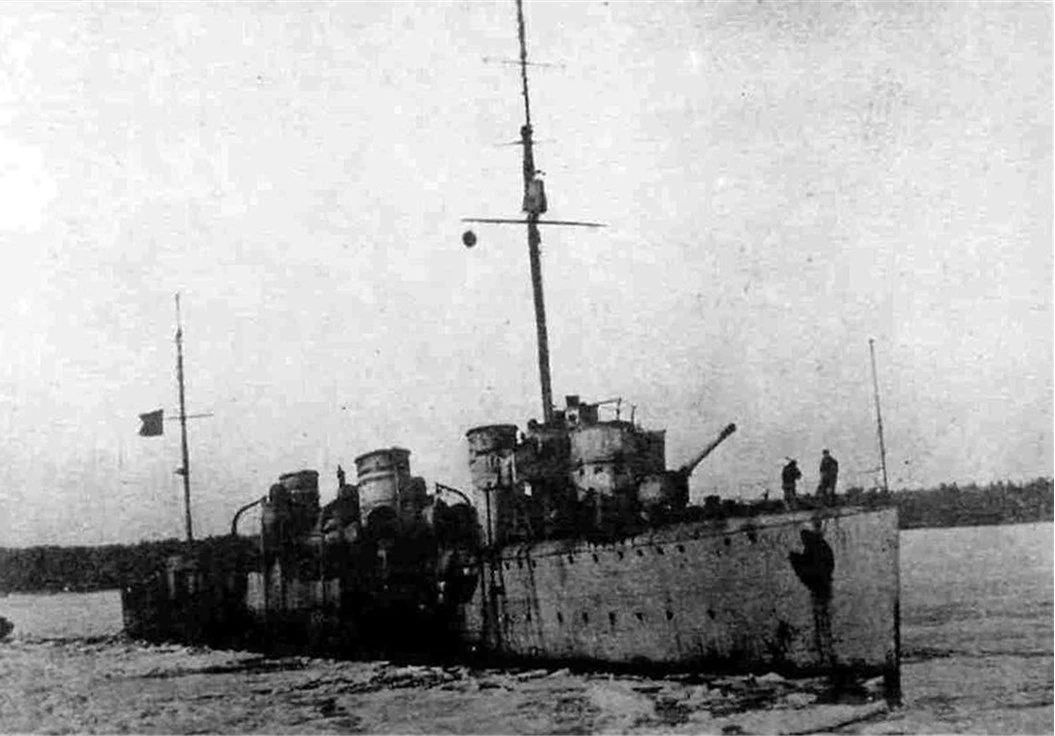 Иллюстрация к книге — Живые! Помните погибших моряков! Книга 1 [book-illustration-22.webp]