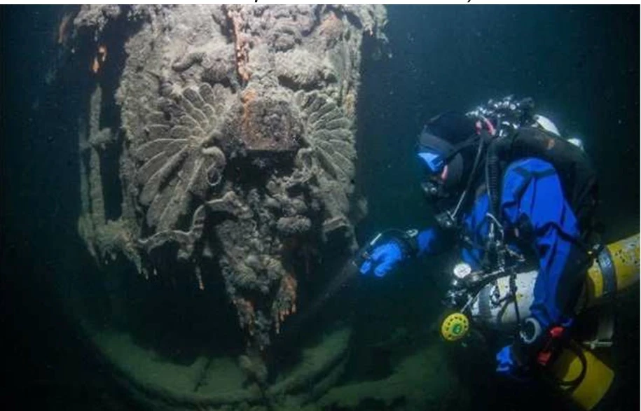 Иллюстрация к книге — Живые! Помните погибших моряков! Книга 1 [book-illustration-44.webp]