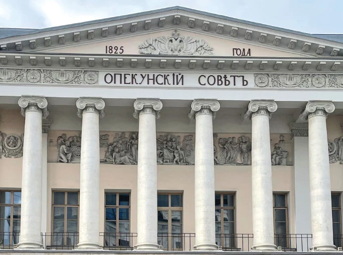 Иллюстрация к книге — Галерея Москва. Шедевры знаменитых мастеров на улицах столицы [book-illustration-53.webp]